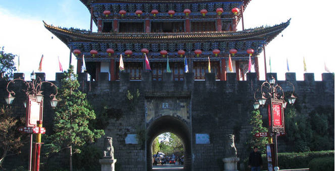 大理古城建筑图片